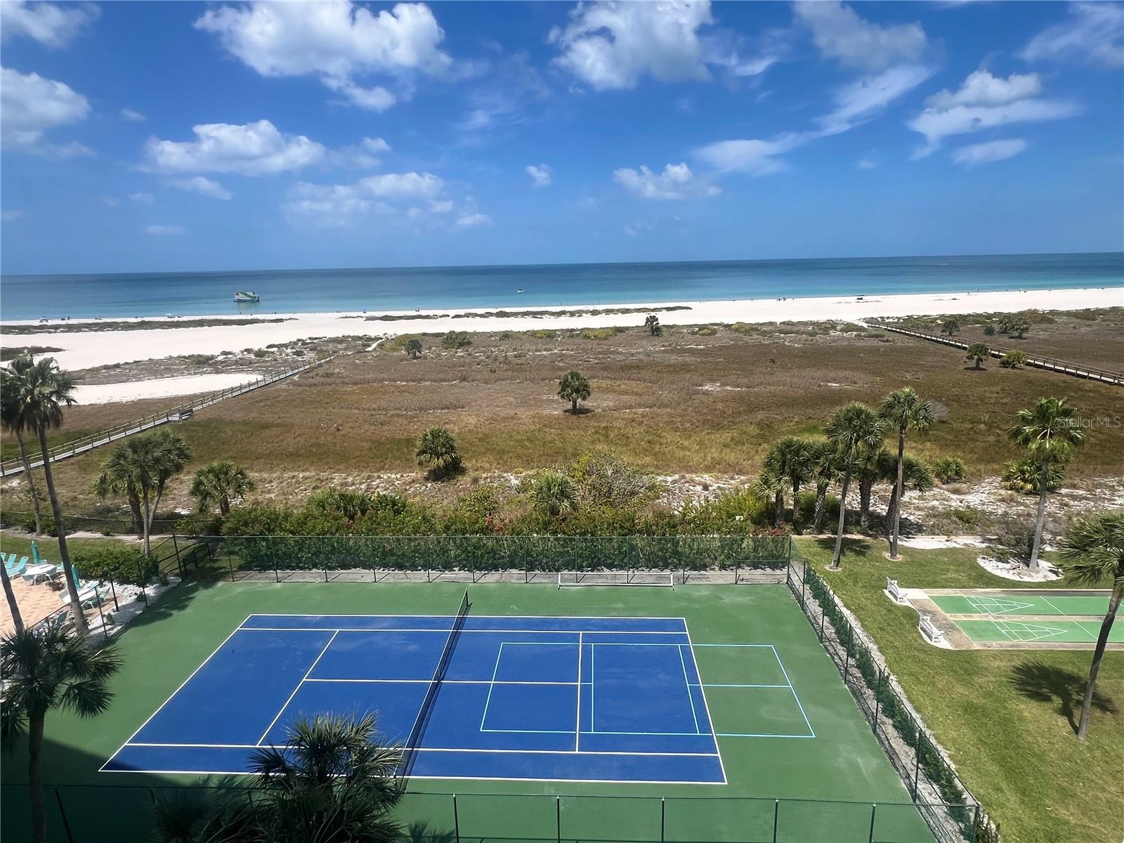 LANDMARK TOWERS 2 - Residential