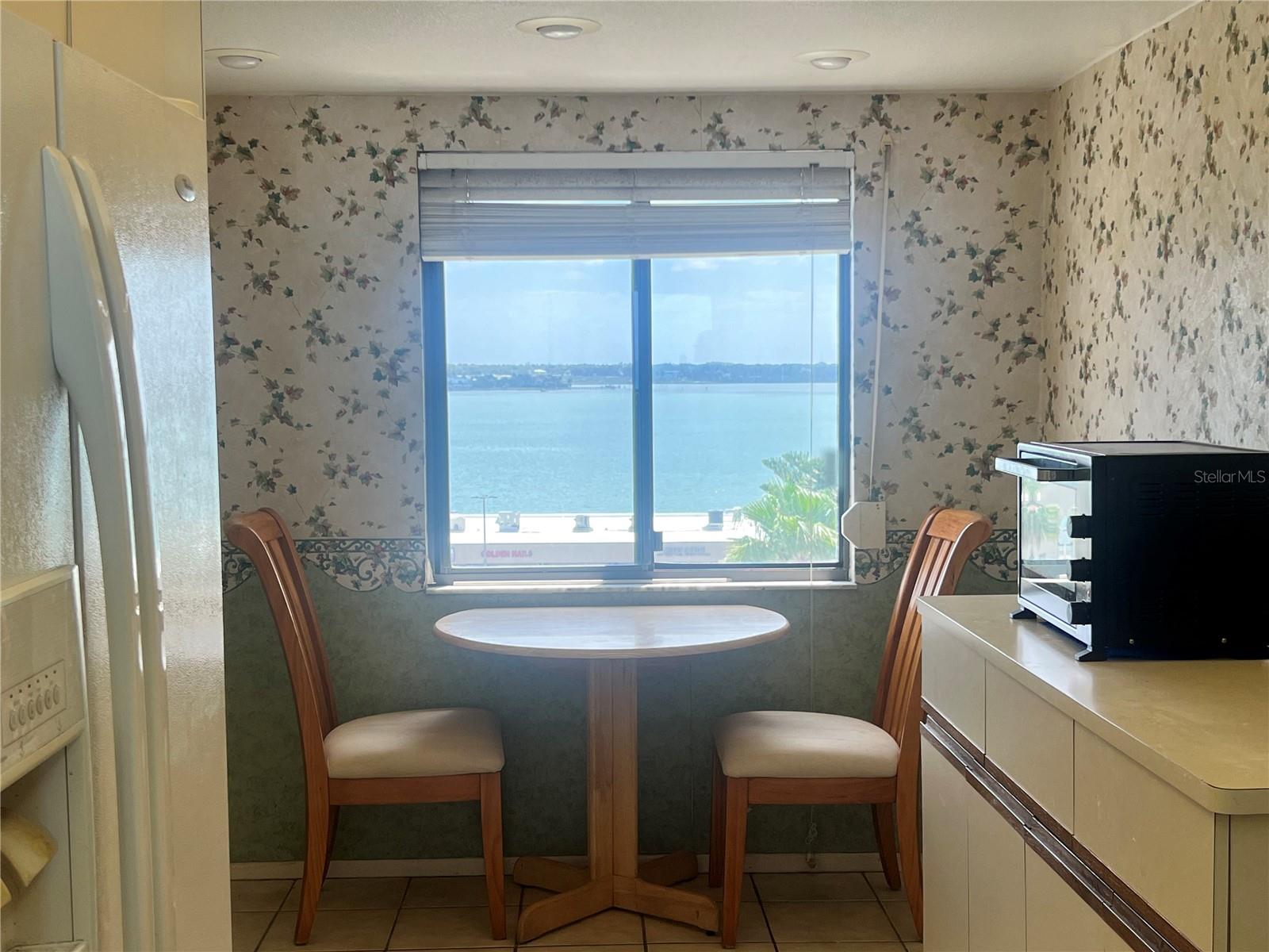 LANDMARK TOWERS 2 - Residential