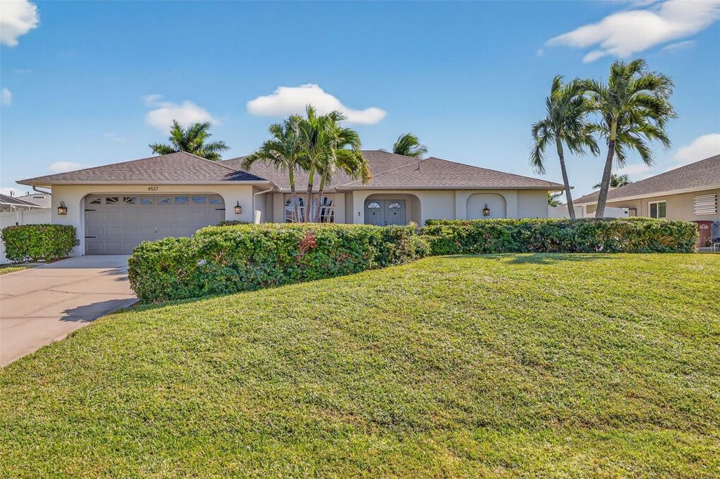 Photo of 4517 SW 24th Avenue, Cape Coral, FL 33914 (MLS # C7516836)