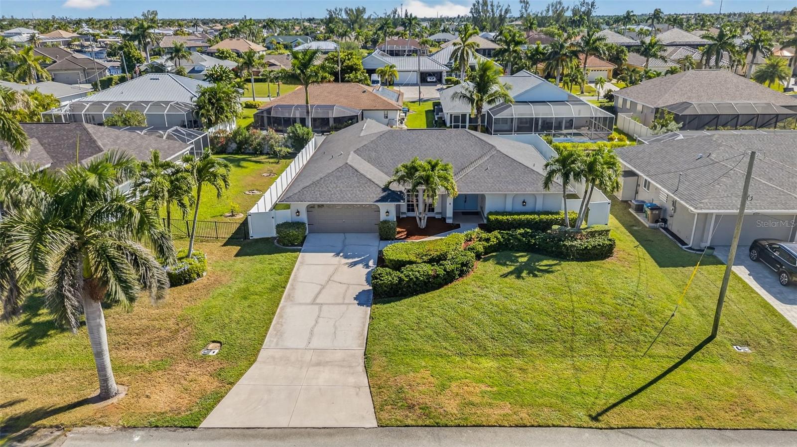 CAPE CORAL - Residential