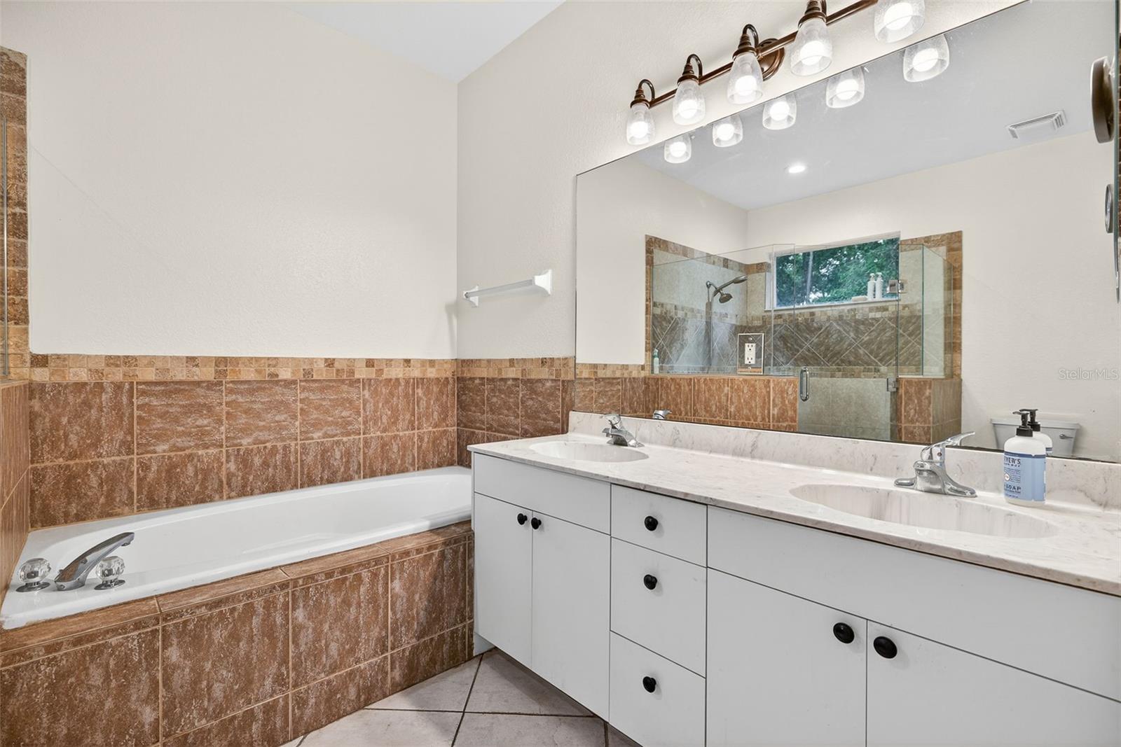 GOLDEN GATE ESTATE UNIT 30 - Residential