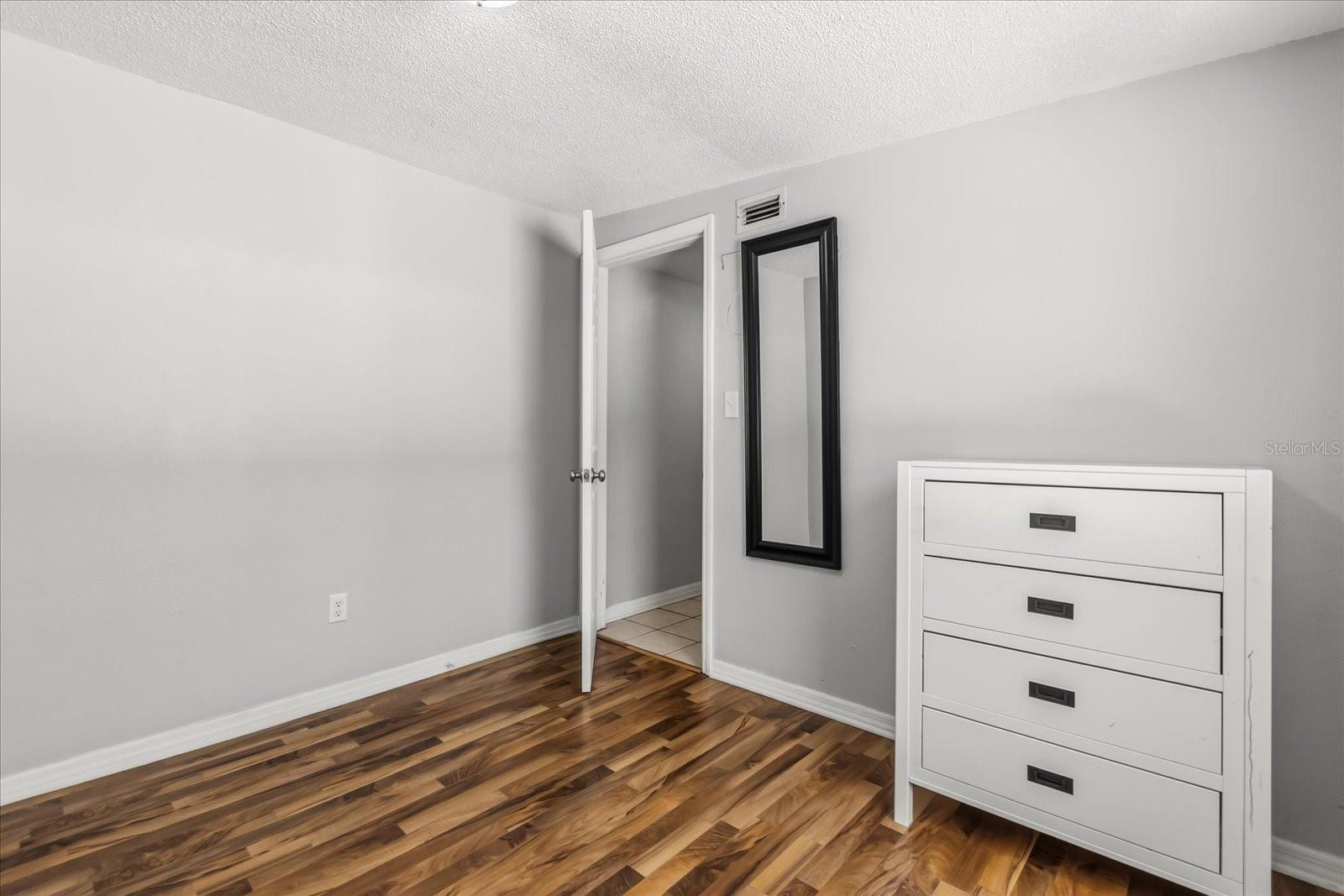 HOME NON SUB - Residential