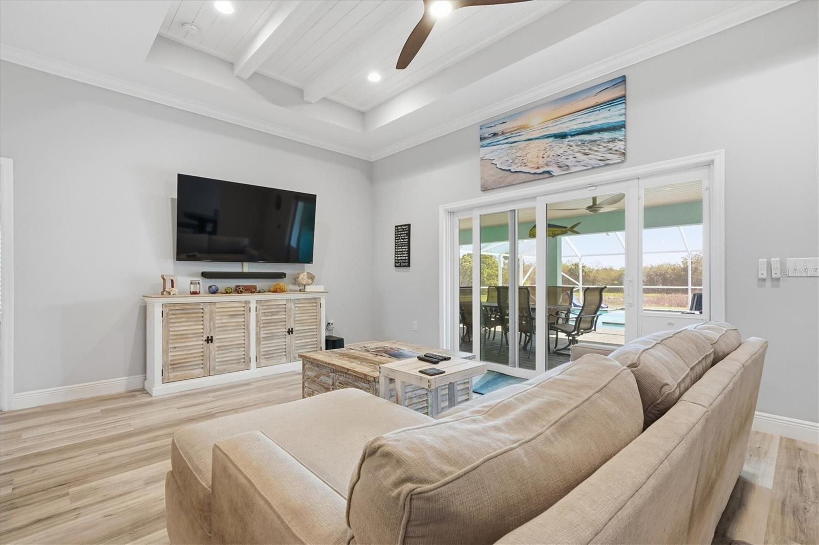 LARA LEE FARMS A OF E - Residential