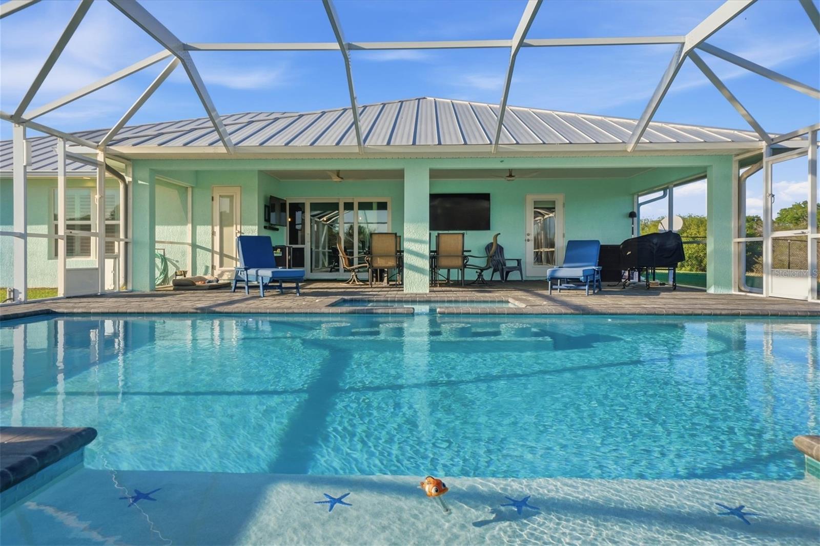 LARA LEE FARMS A OF E - Residential