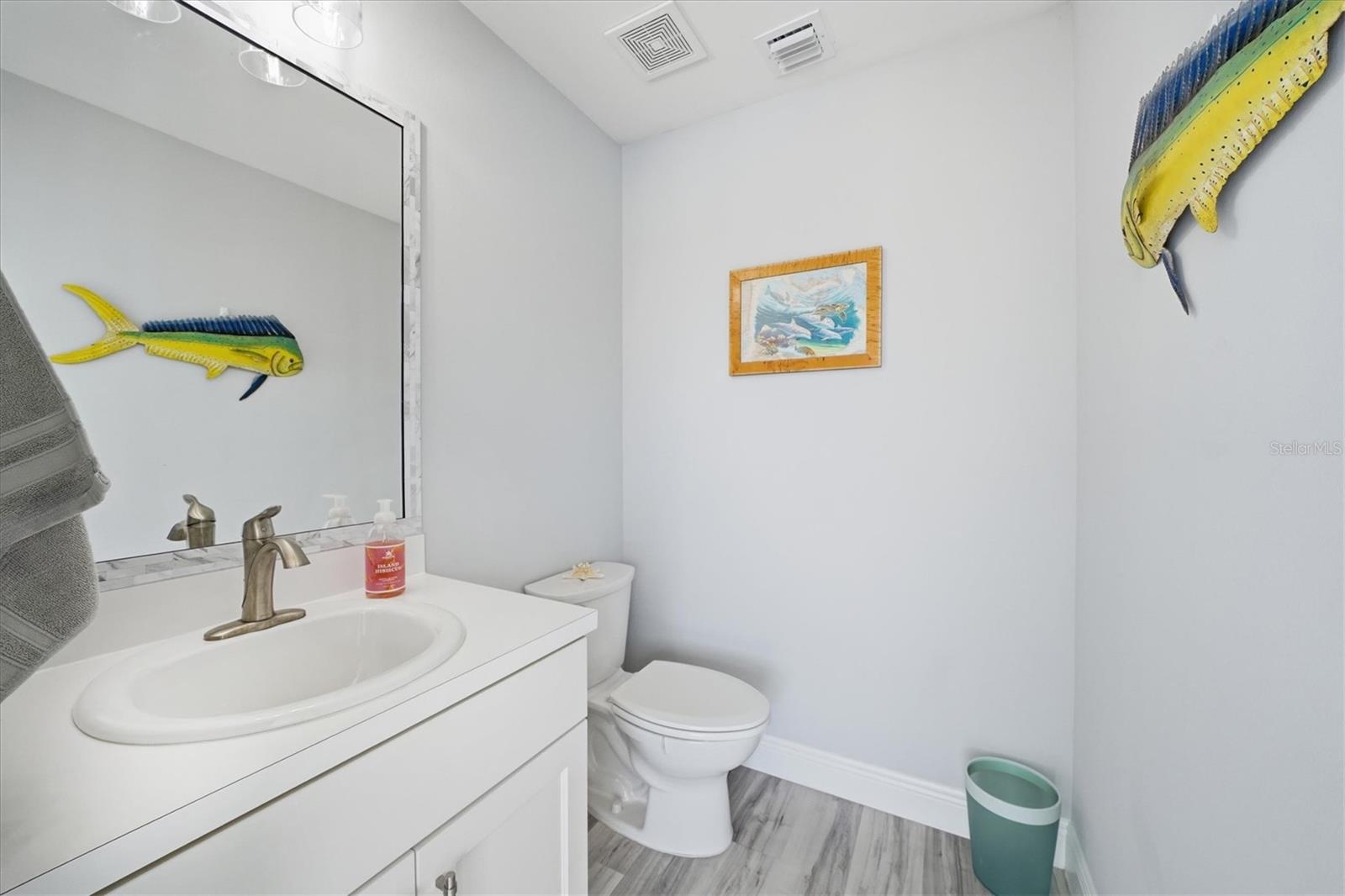 LARA LEE FARMS A OF E - Residential