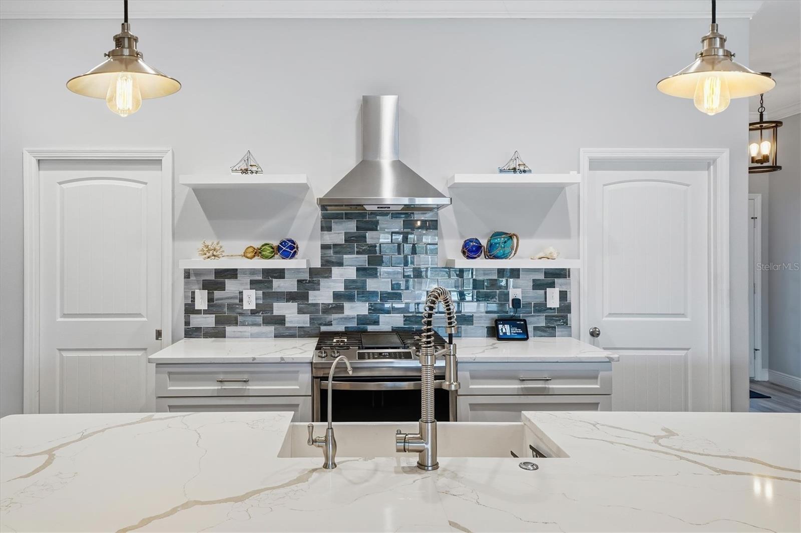 LARA LEE FARMS A OF E - Residential