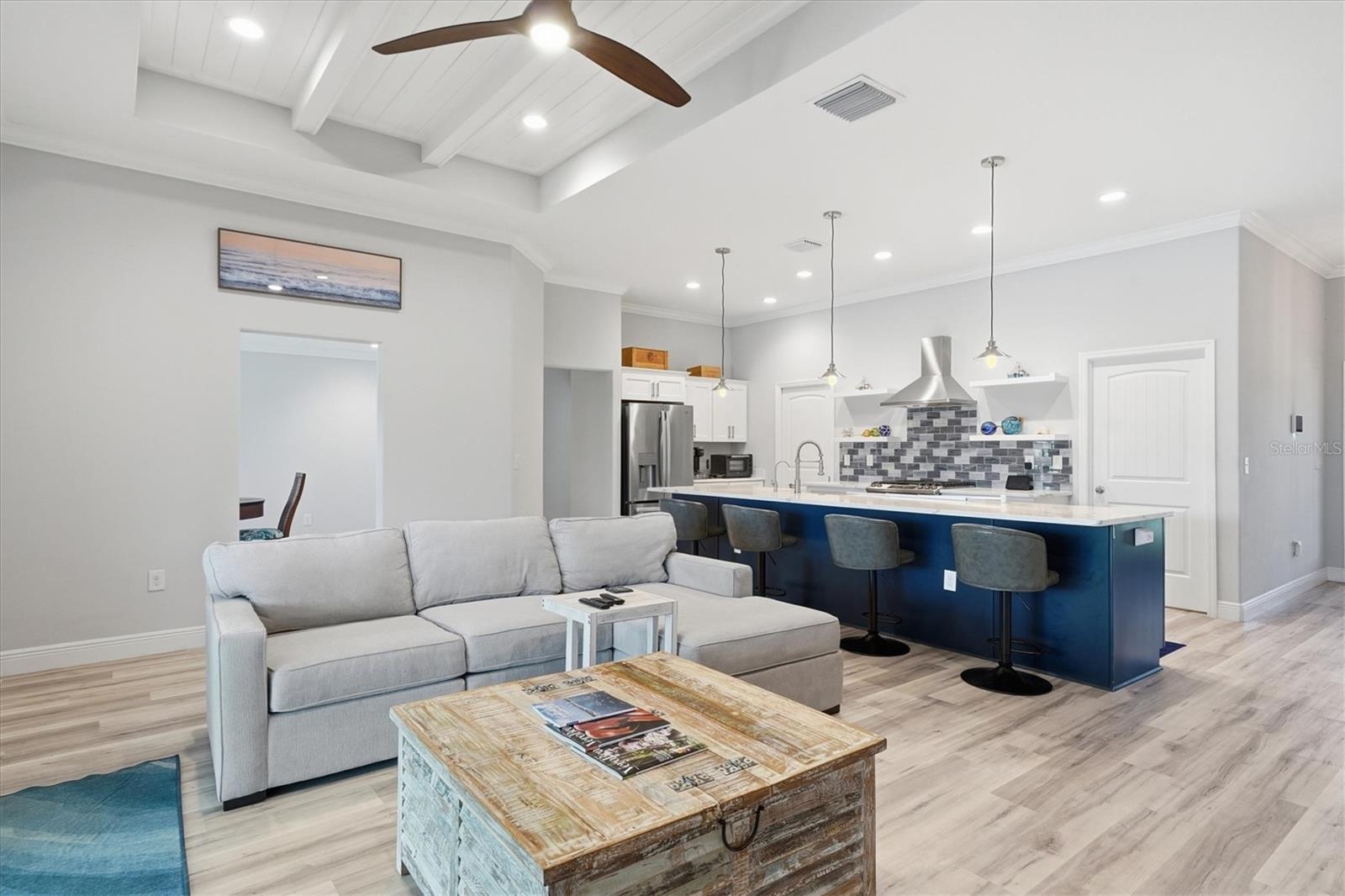 LARA LEE FARMS A OF E - Residential