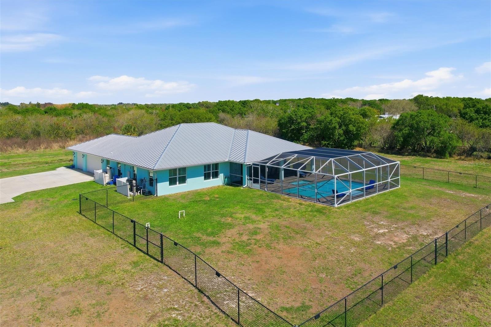 LARA LEE FARMS A OF E - Residential