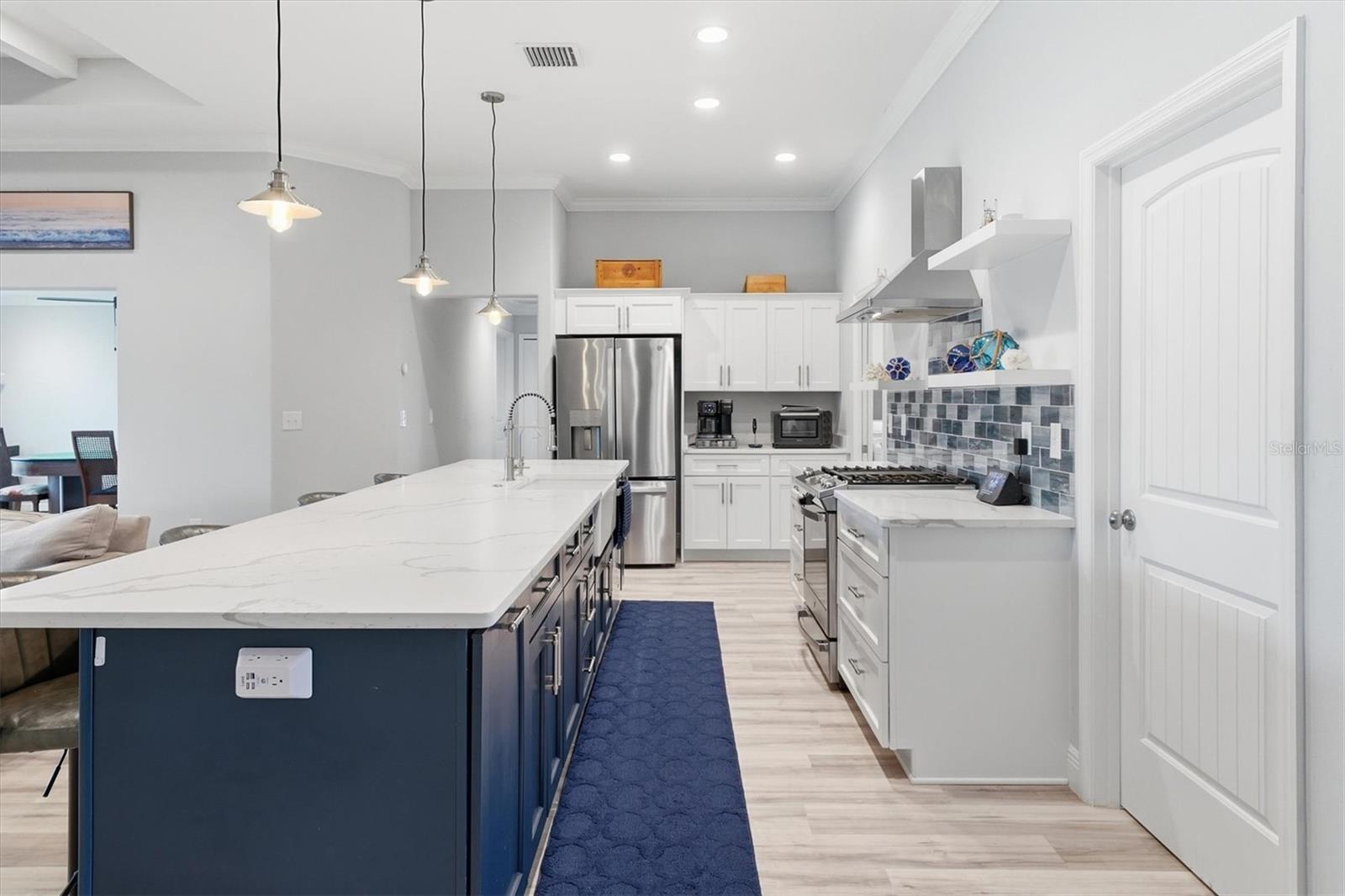 LARA LEE FARMS A OF E - Residential