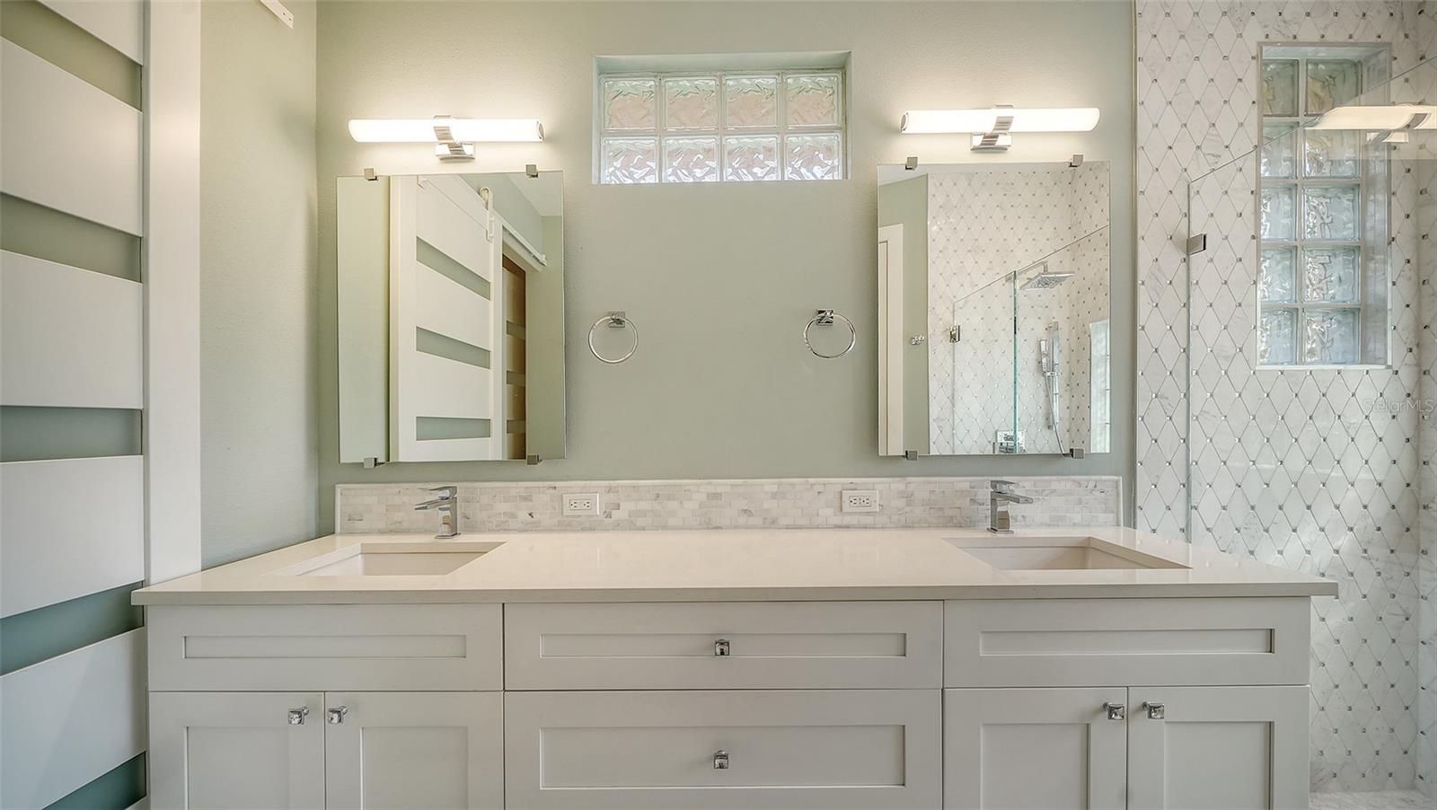 MIRA LAGO AT PALMER RANCH PH 2 - Residential