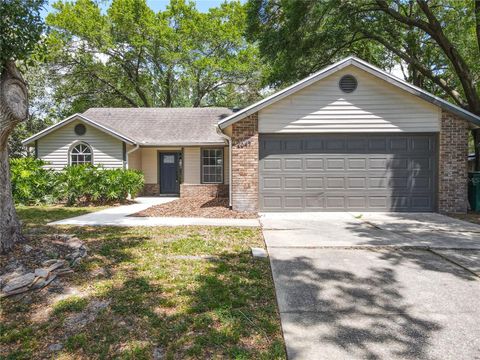 Photo of 2647 Lake Landing Blvd, Eustis, FL 32726 (MLS # O6299477) Photo of 2647 Lake Landing Blvd, Eustis, FL 32726 (MLS # O6299477)