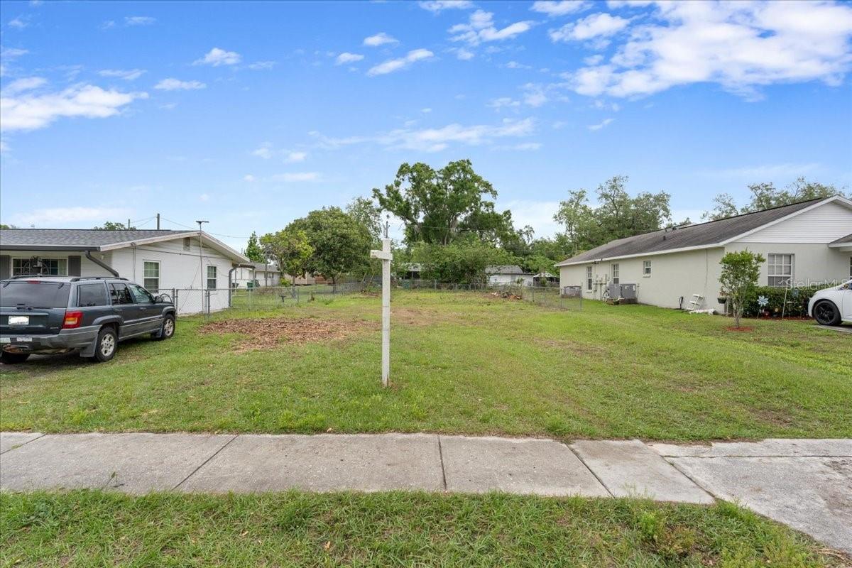 CITY ZEPHYRHILLS - Land