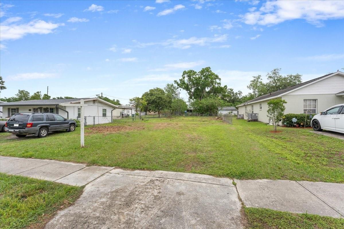 CITY ZEPHYRHILLS - Land