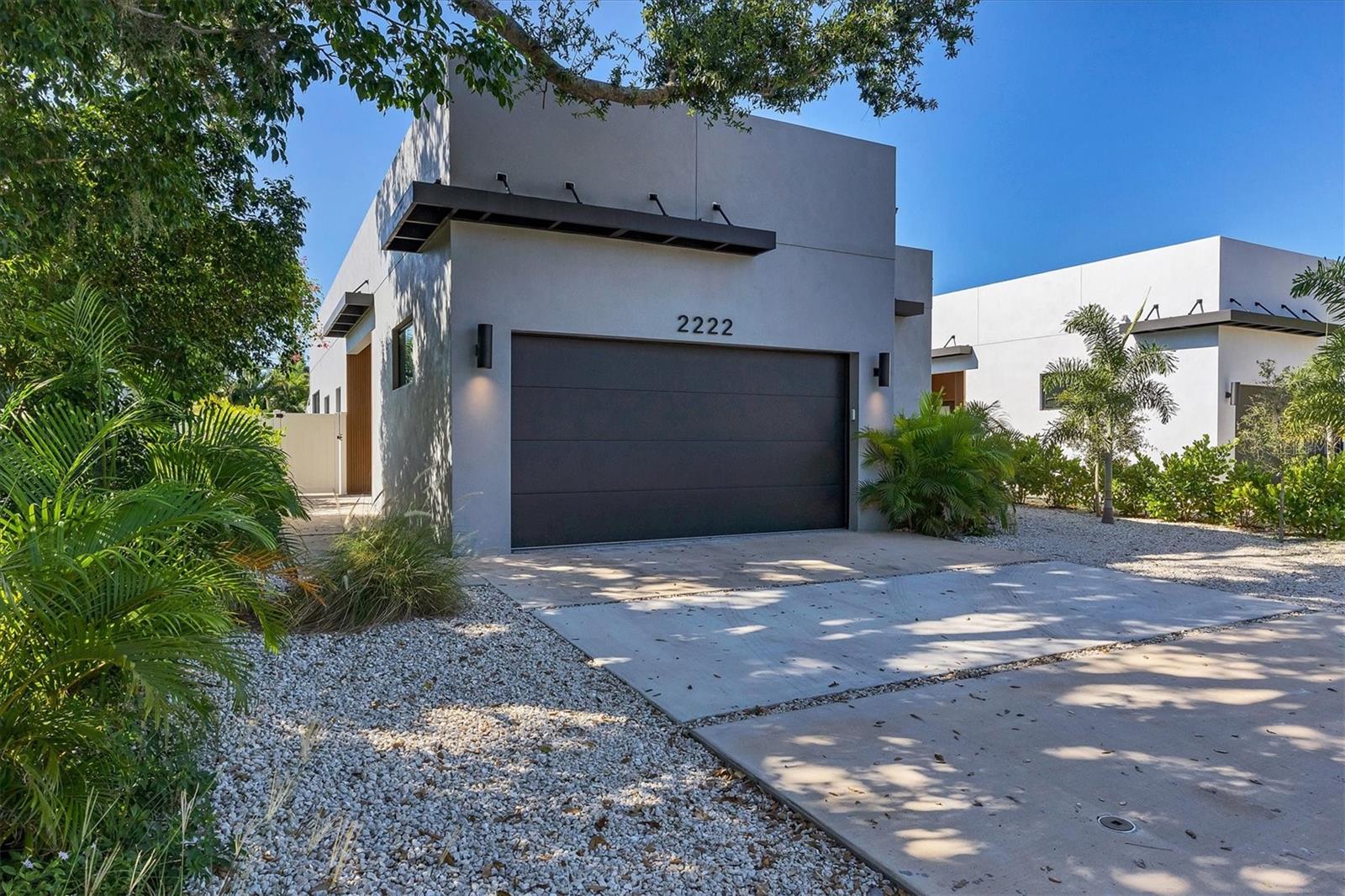 LONG MEADOW - Residential