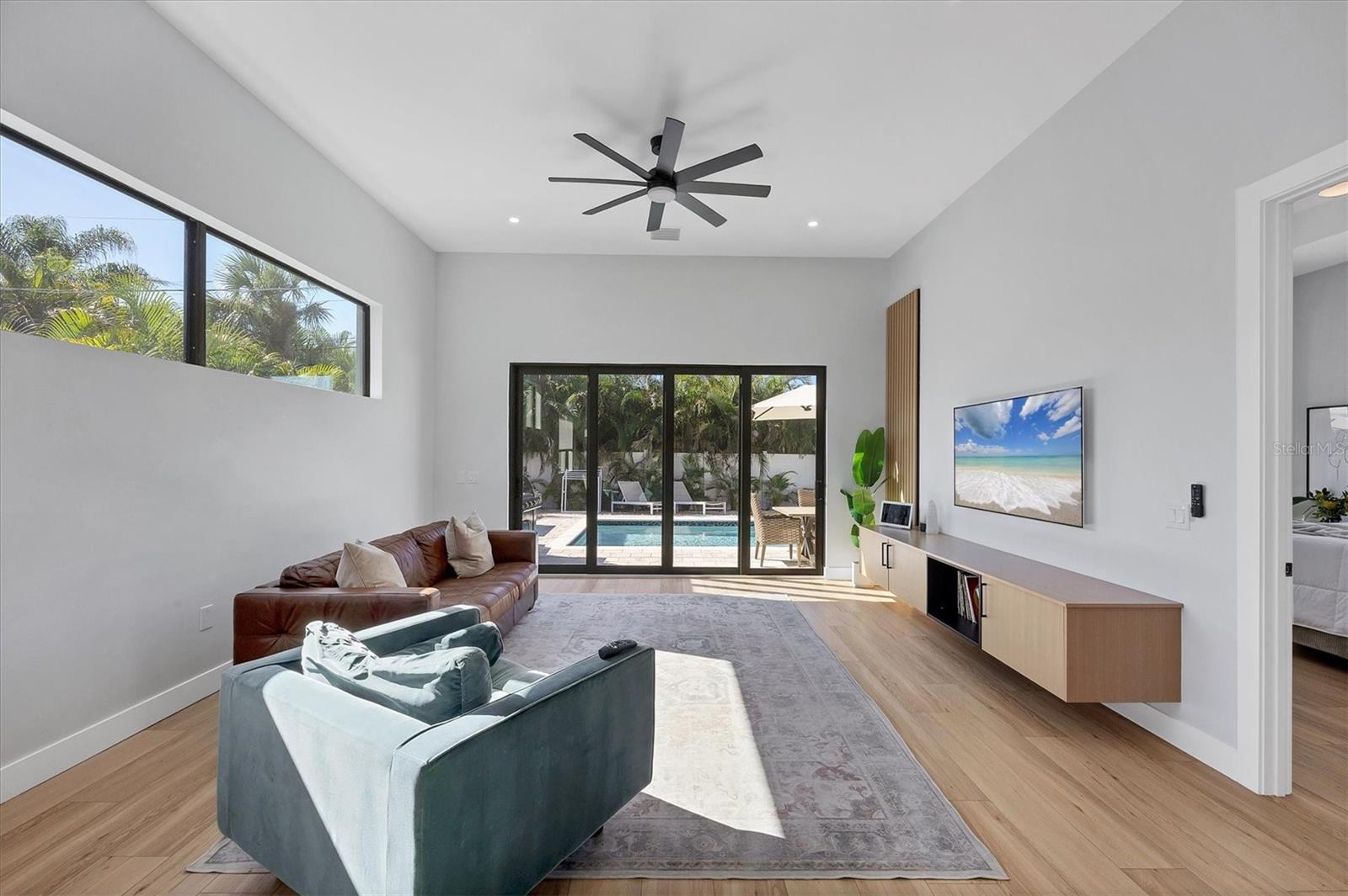 LONG MEADOW - Residential