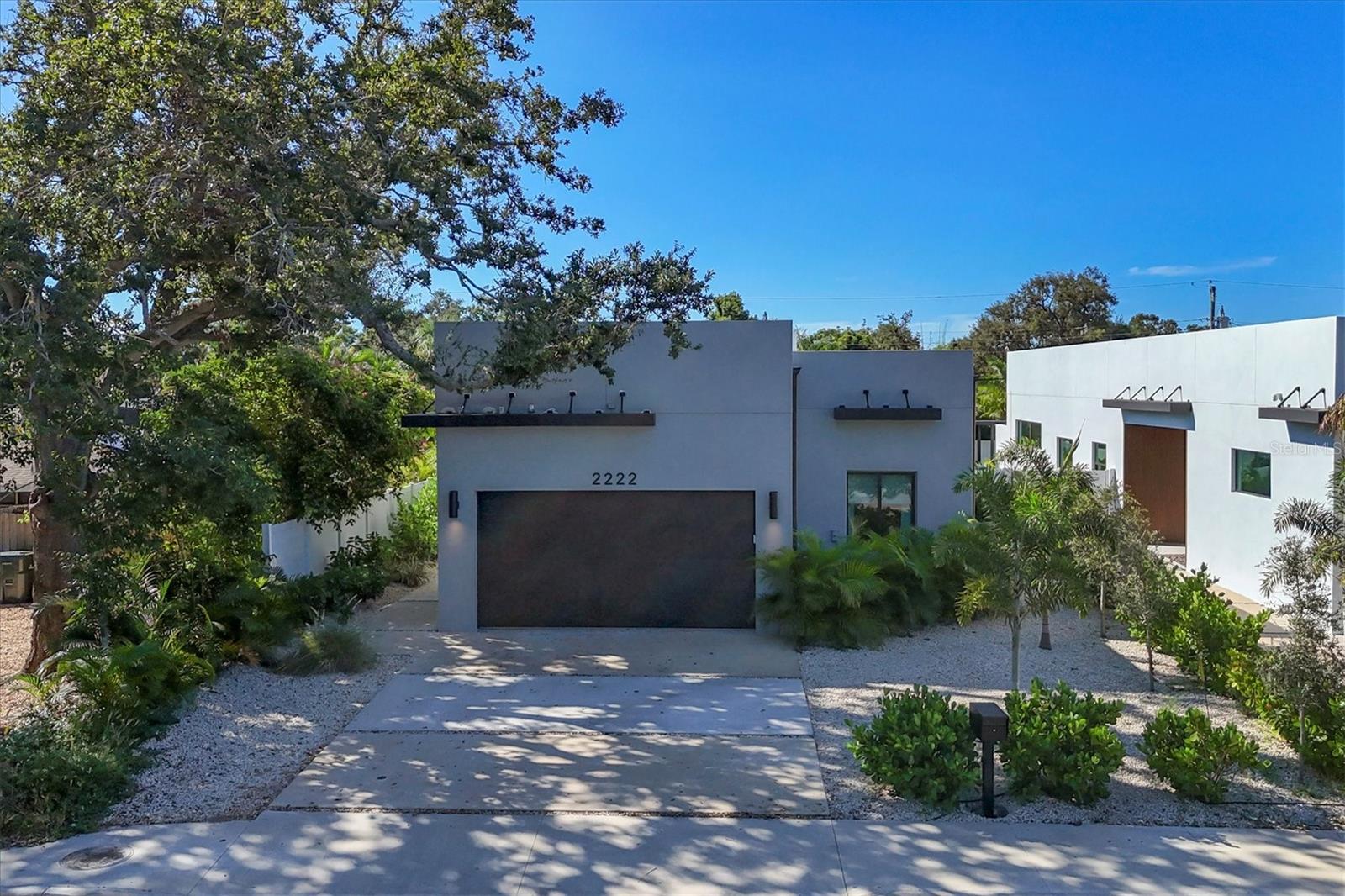 2222 WEBBER STREET
