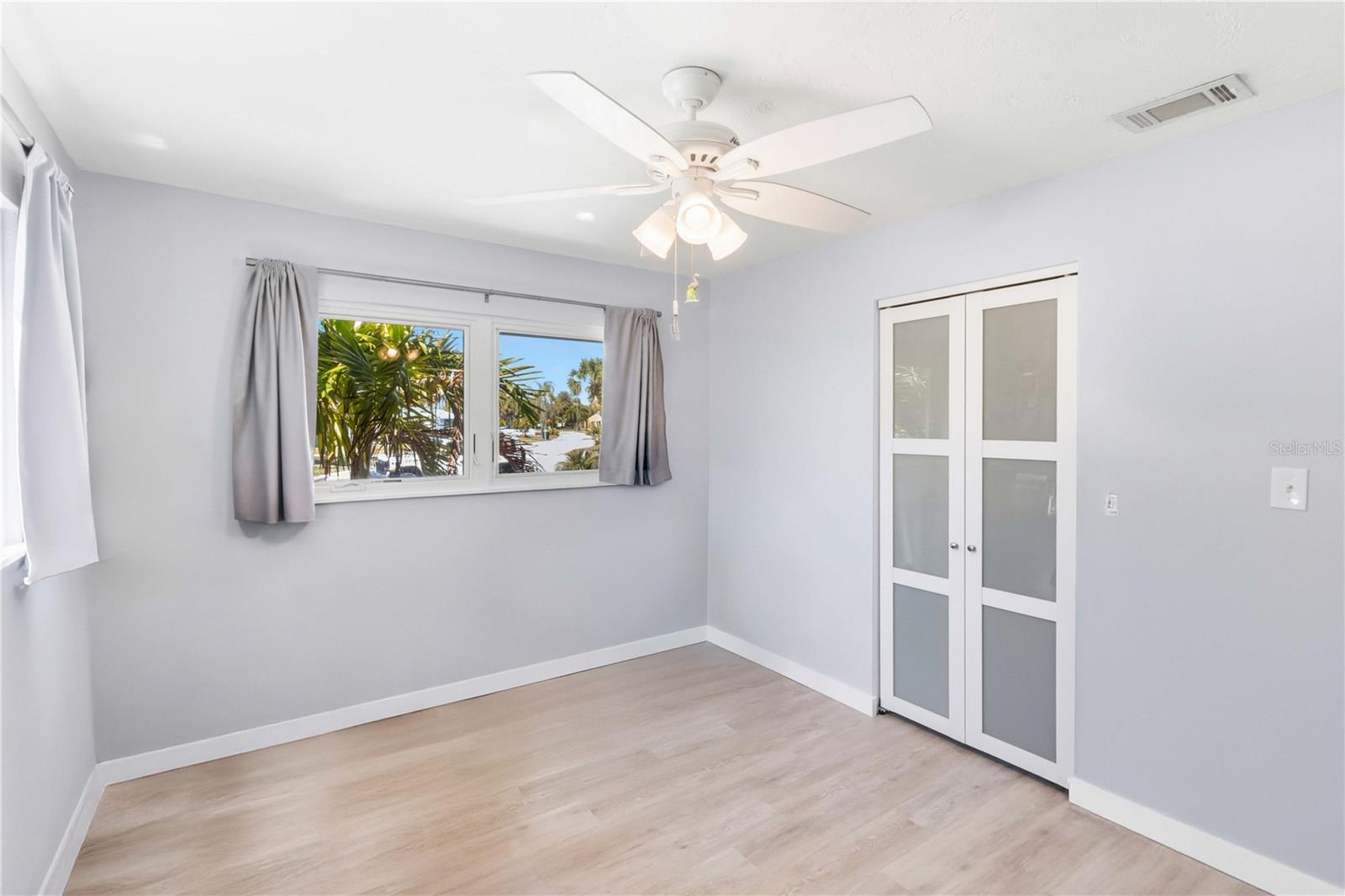 BELLE VISTA SHORES - Residential