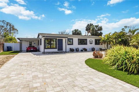 327 39TH AVENUE ST PETE BEACH FL 33706