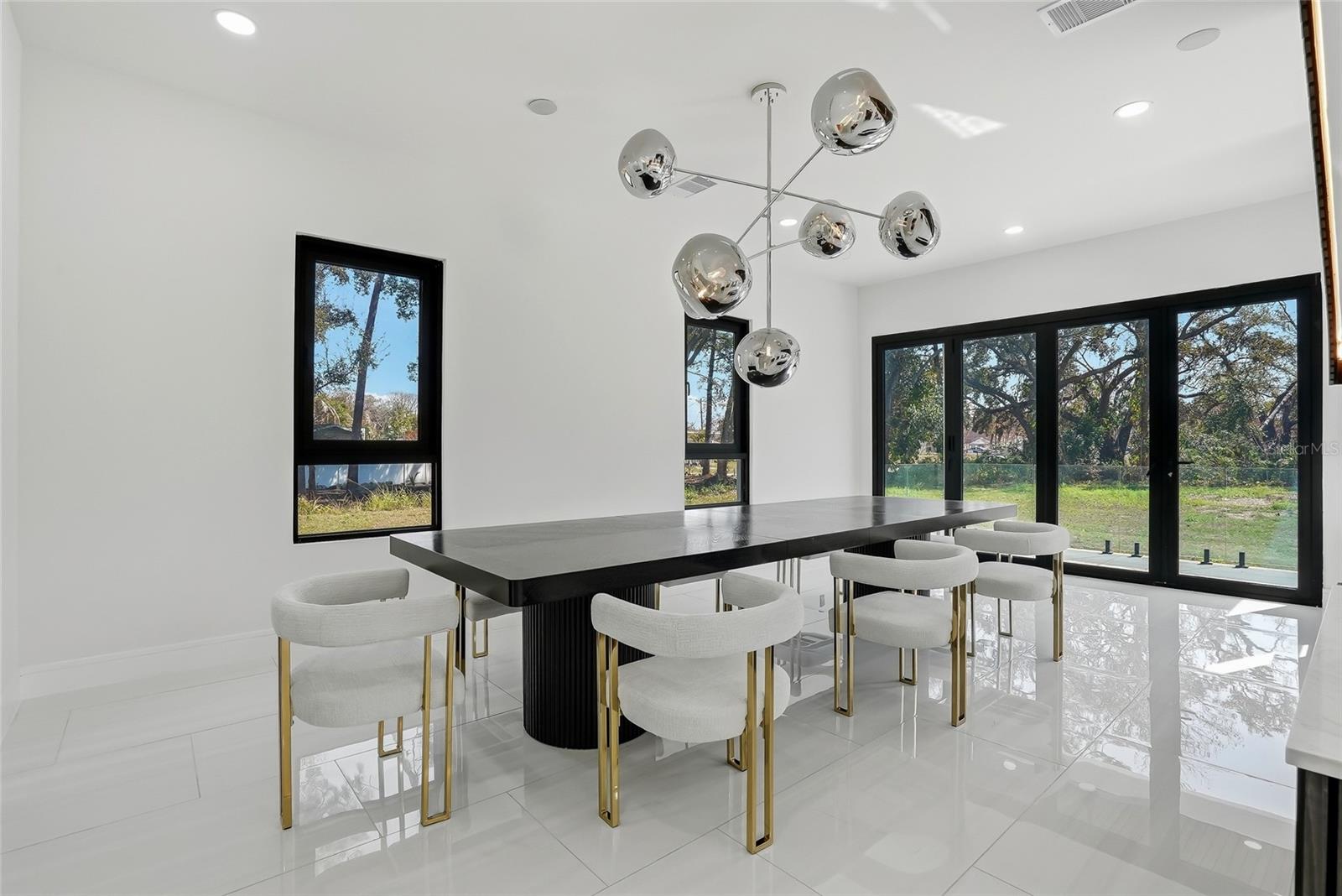 RIO VISTA - Residential