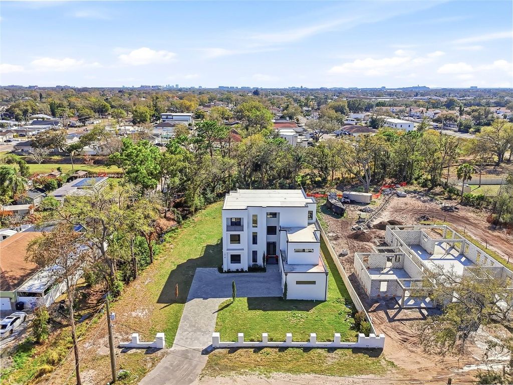 Photo of 7818 N Hubert Avenue, Tampa, FL 33614 (MLS # TB8478612)