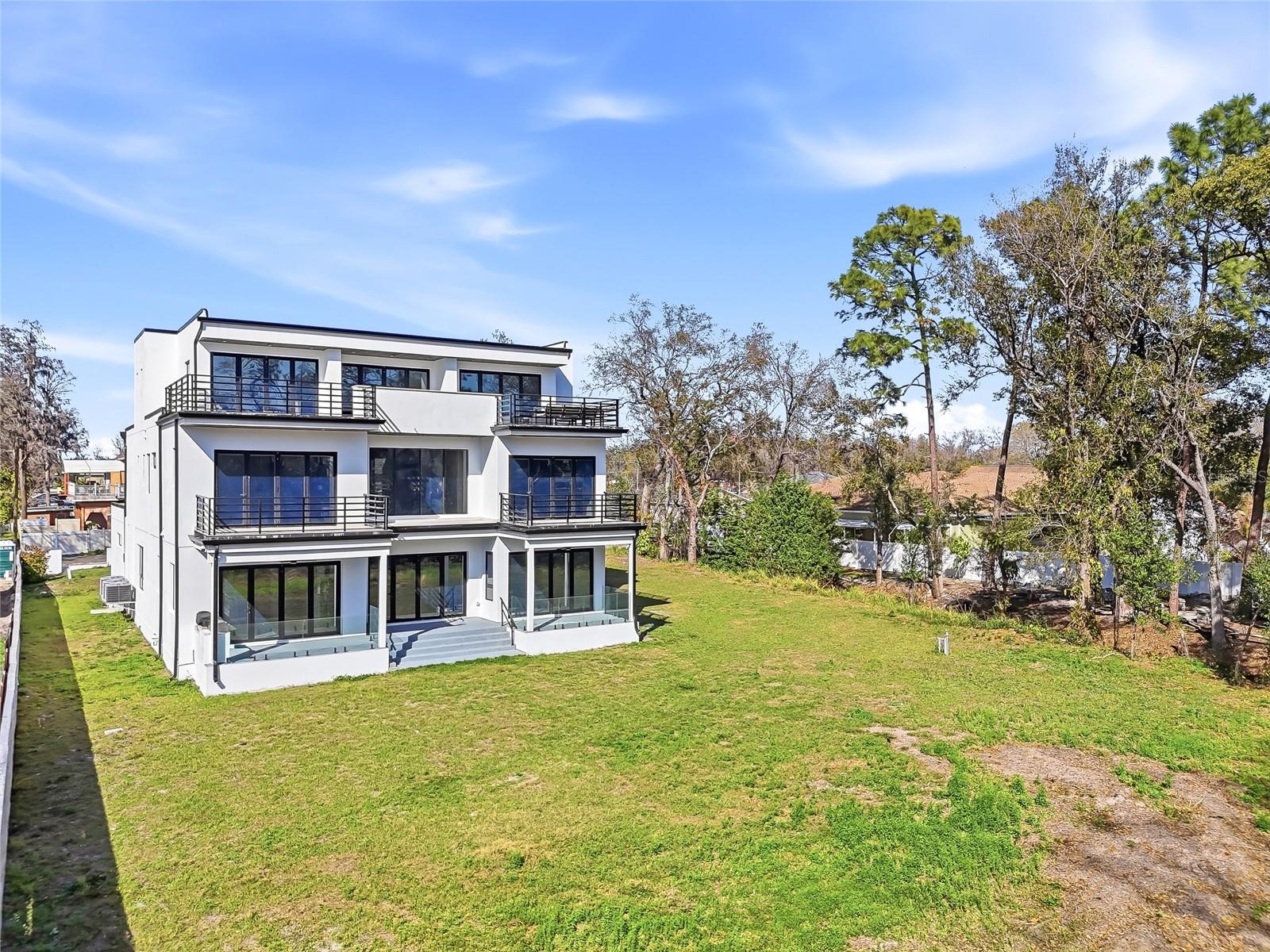 RIO VISTA - Residential