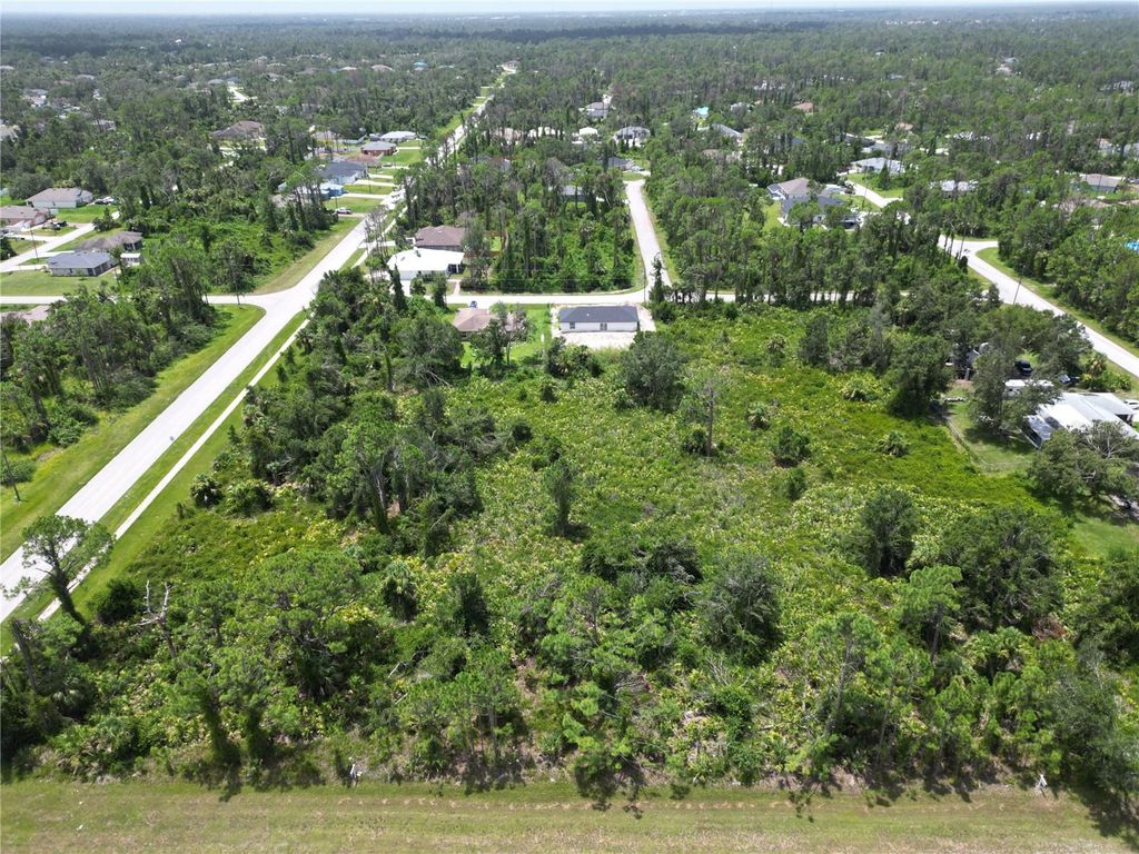 Photo of 1901 E Price Boulevard, North Port, FL 34288 (MLS # A4577144)