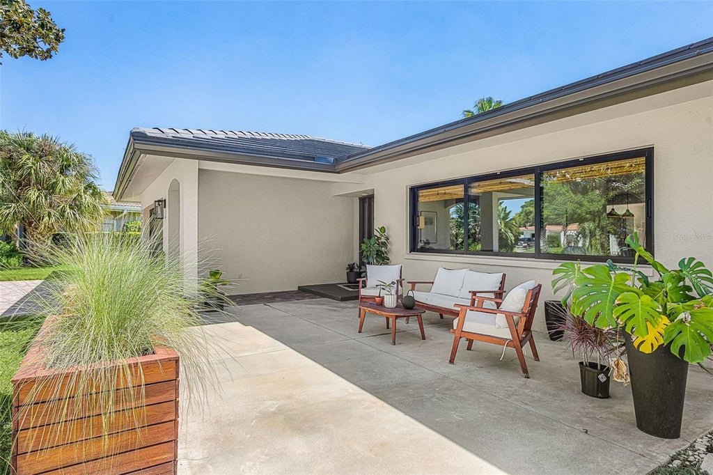 Photo of 3620 Pembrook Dr, Sarasota, FL 34239 (MLS # A4708061)