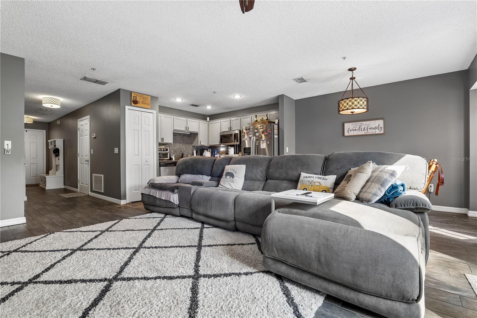 1210 N FAIRWAY DRIVE 1210