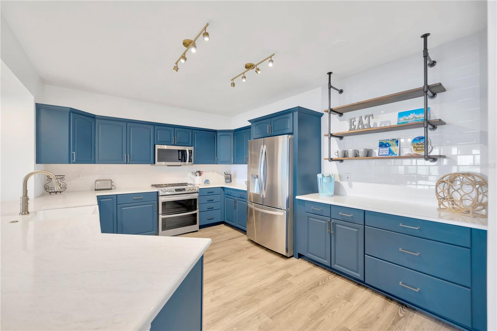 TIDES BEACH CLUB CONDO - Residential