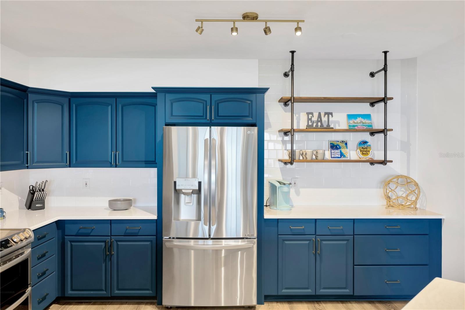 TIDES BEACH CLUB CONDO - Residential