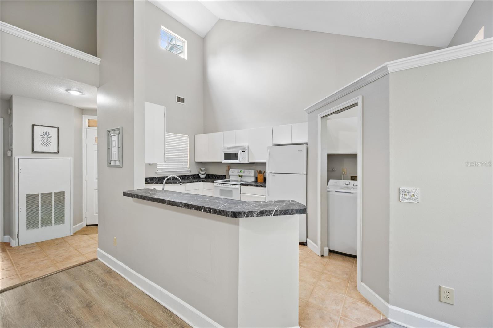 BARCLAY PLACE A CONDOMINIUM - Residential