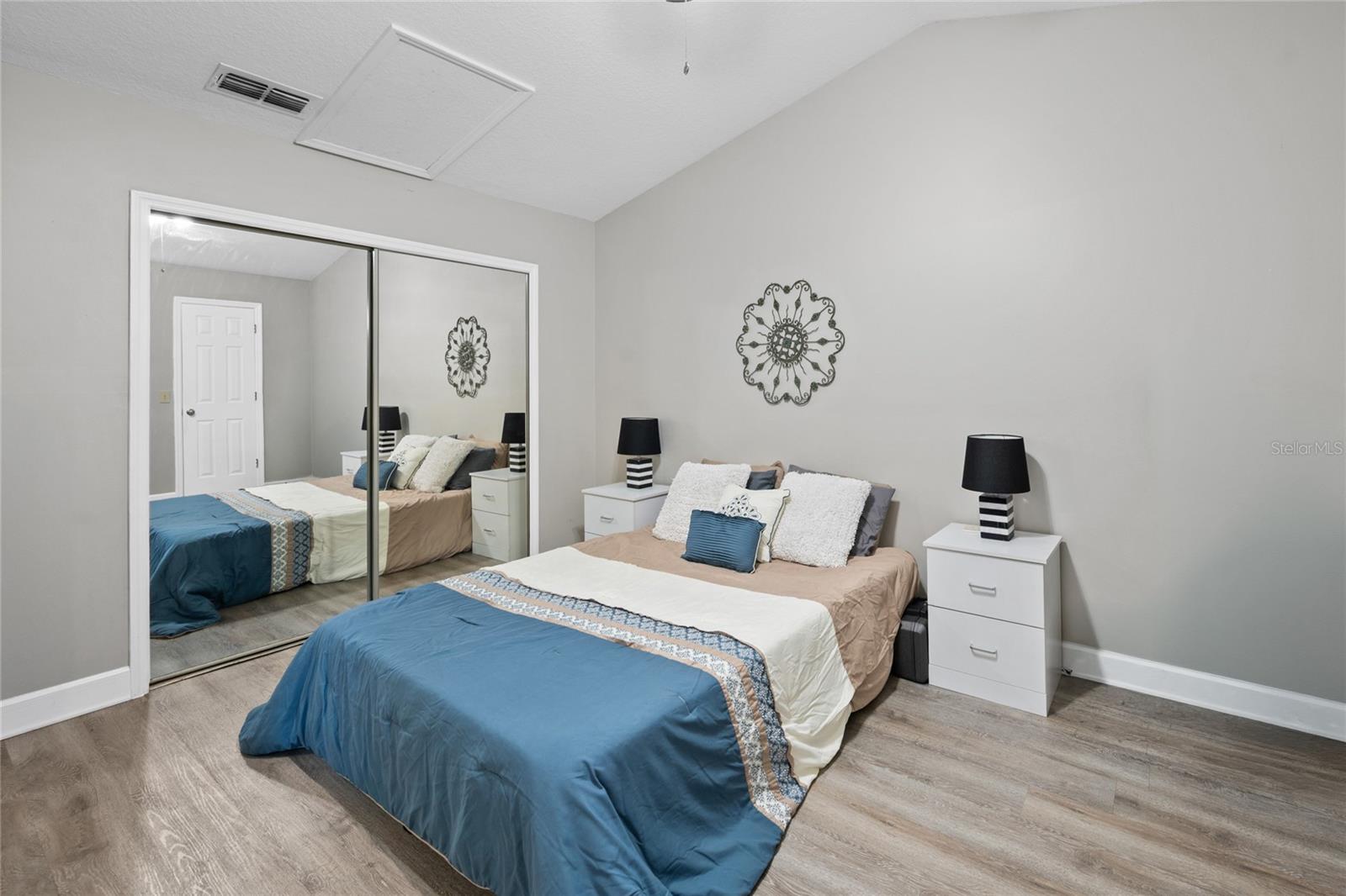 BARCLAY PLACE A CONDOMINIUM - Residential