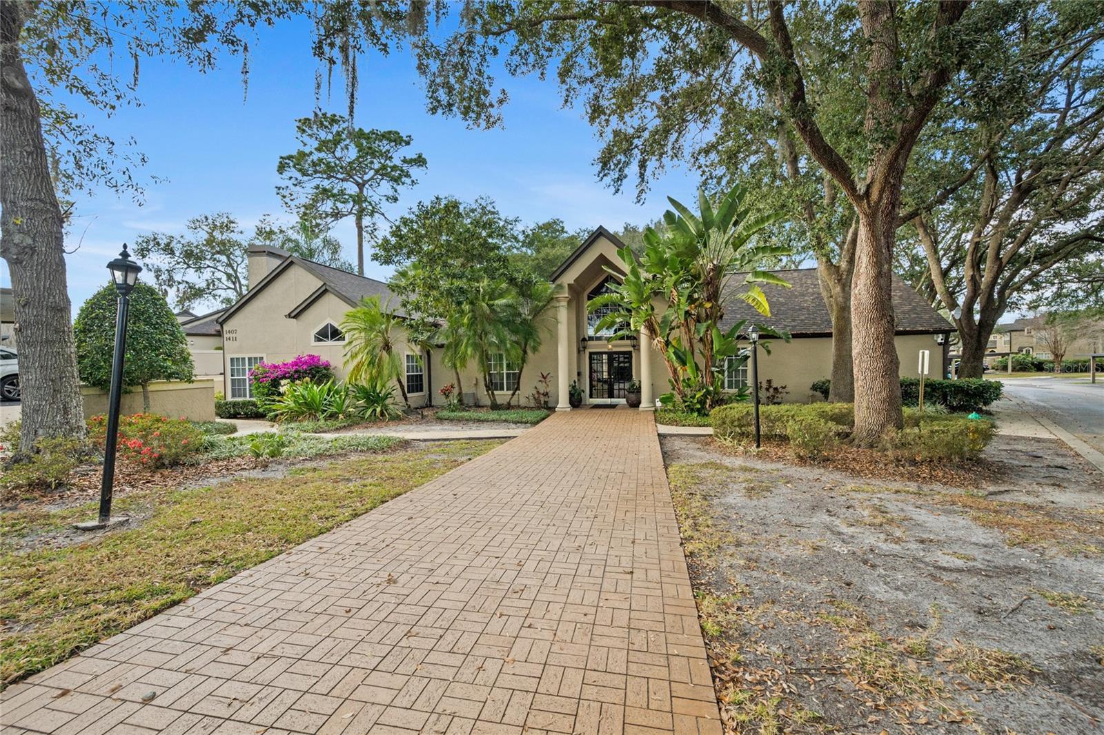 BARCLAY PLACE A CONDOMINIUM - Residential