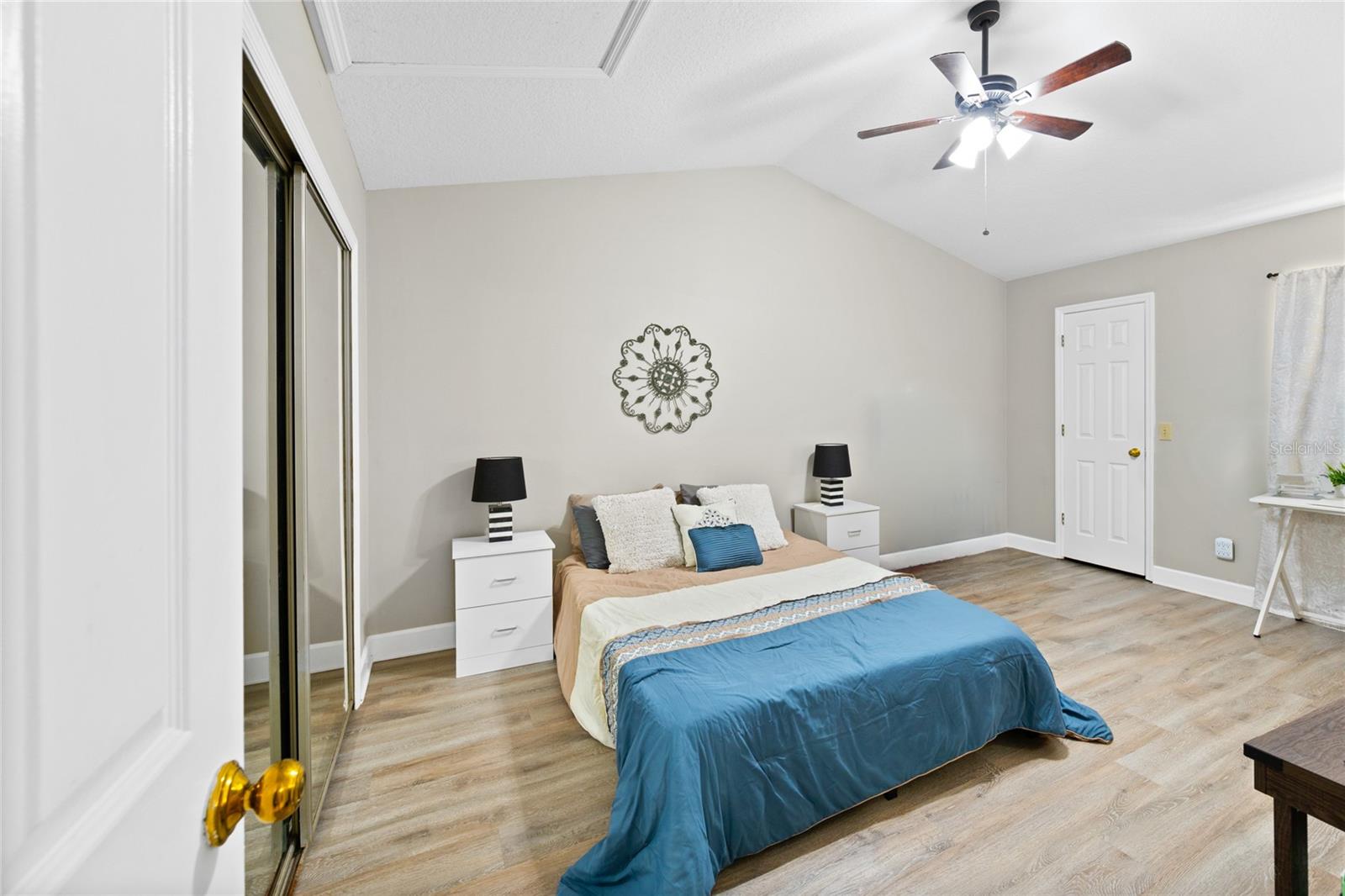 BARCLAY PLACE A CONDOMINIUM - Residential