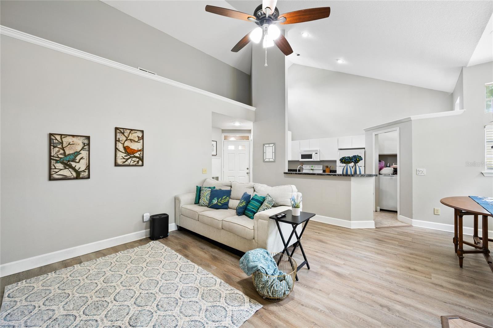 BARCLAY PLACE A CONDOMINIUM - Residential