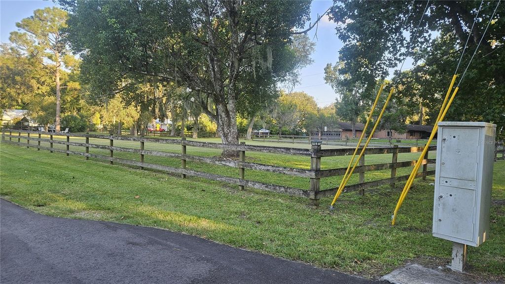 Photo of 2602 Lake Forest Drive, Deland, FL 32720 (MLS # O6346244)