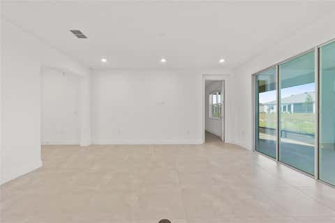 Tiny photo for 10657 SW 102nd Lane, Ocala, FL 34481 (MLS # OM727325)