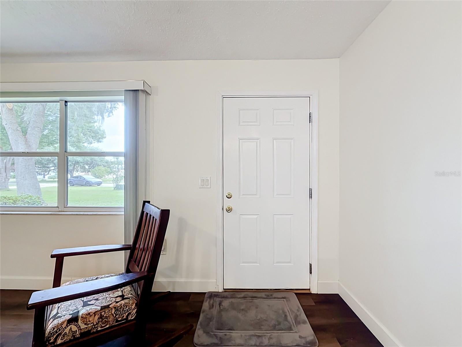 1038 SCOTCH PINE COURT