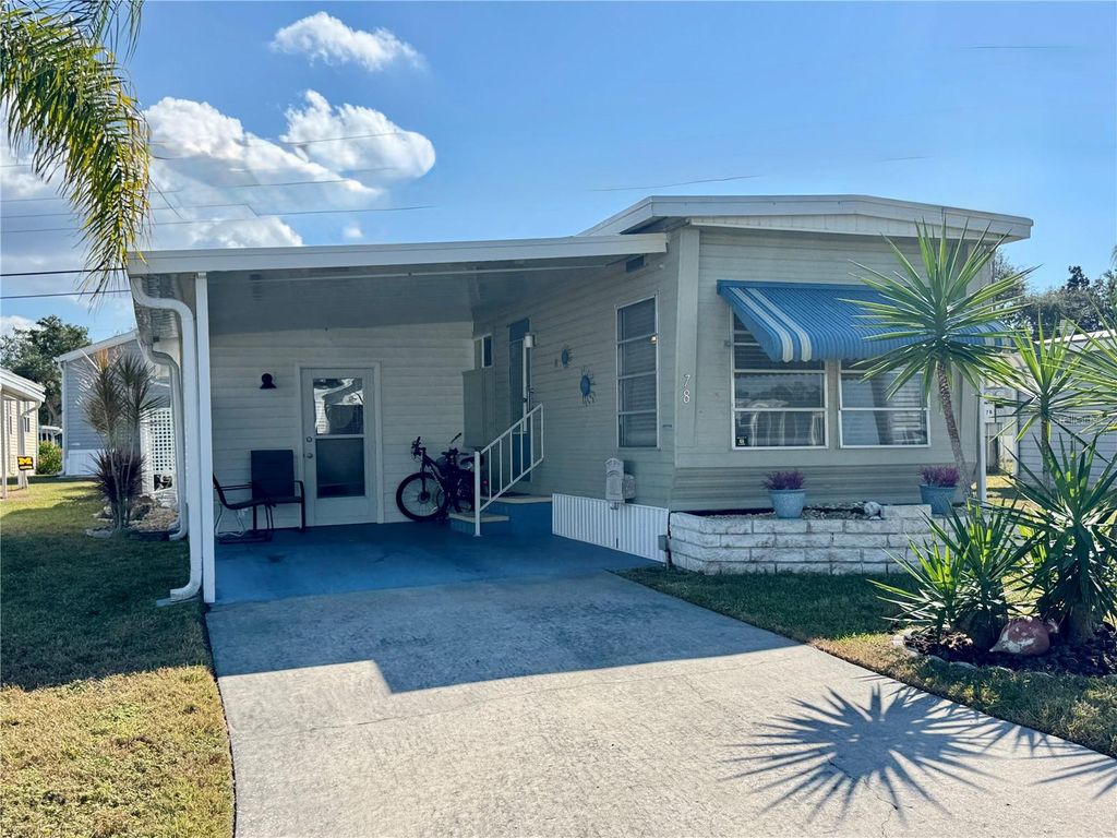 Photo of 78 Leisure Way, Palmetto, FL 34221 (MLS # A4672647)