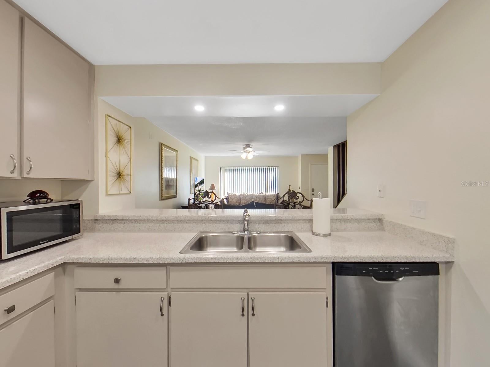 7805 AMBERLEA COURT