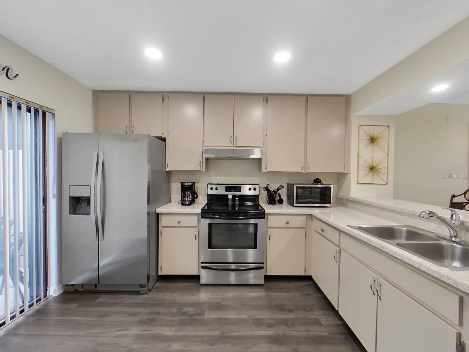 7805 AMBERLEA COURT