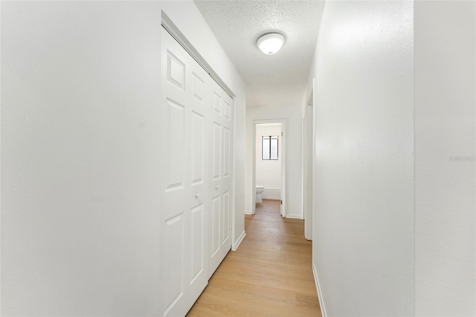 KENSINGTON COURT - Residential