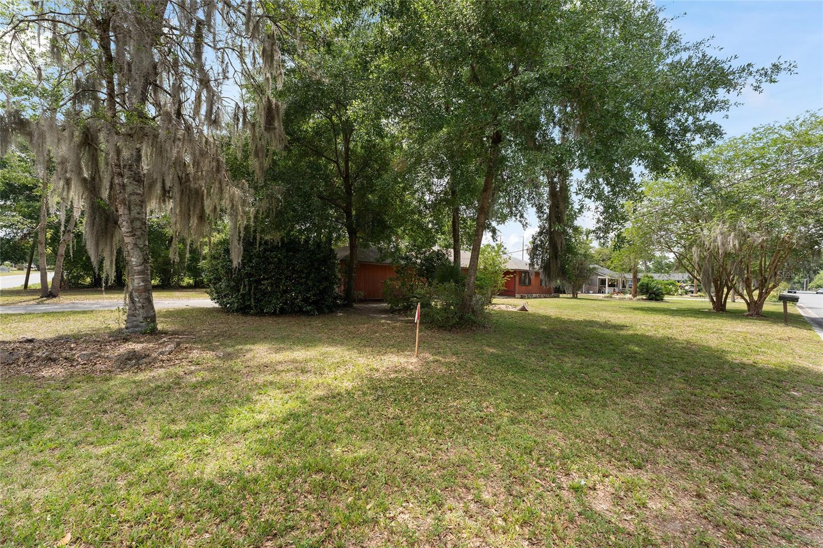 KENSINGTON COURT - Residential
