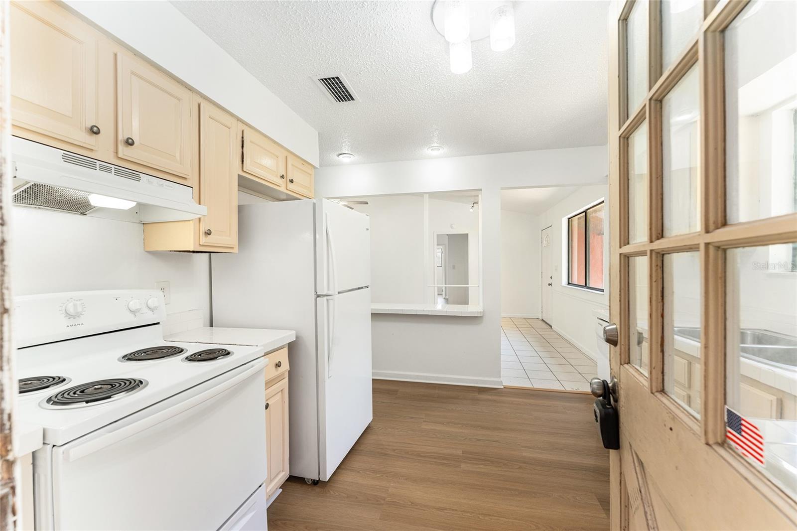 KENSINGTON COURT - Residential