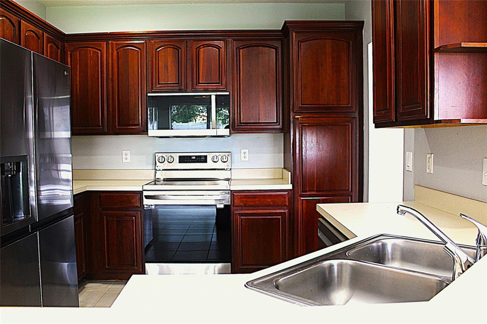 WOODLAND LAKES 02B - Residential Lease