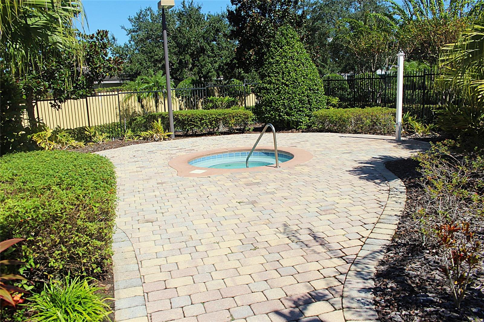 WOODLAND LAKES 02B - Residential Lease