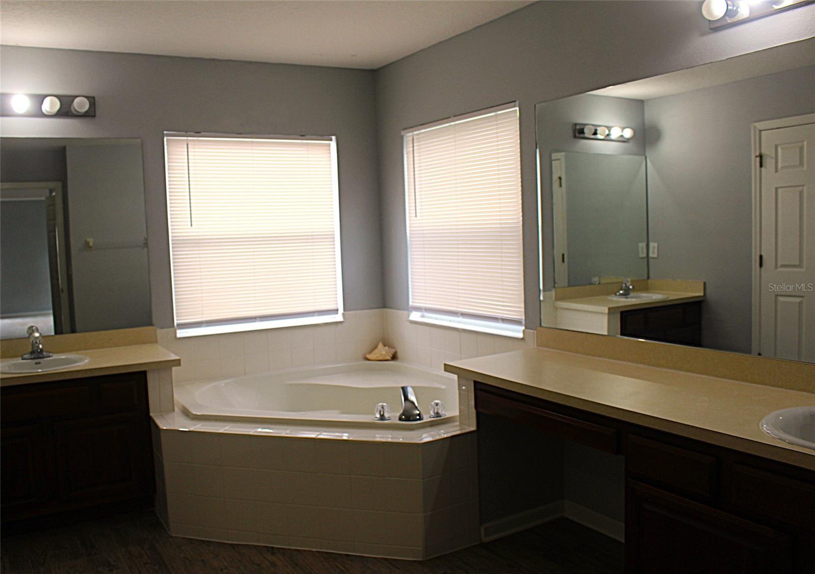 WOODLAND LAKES 02B - Residential Lease