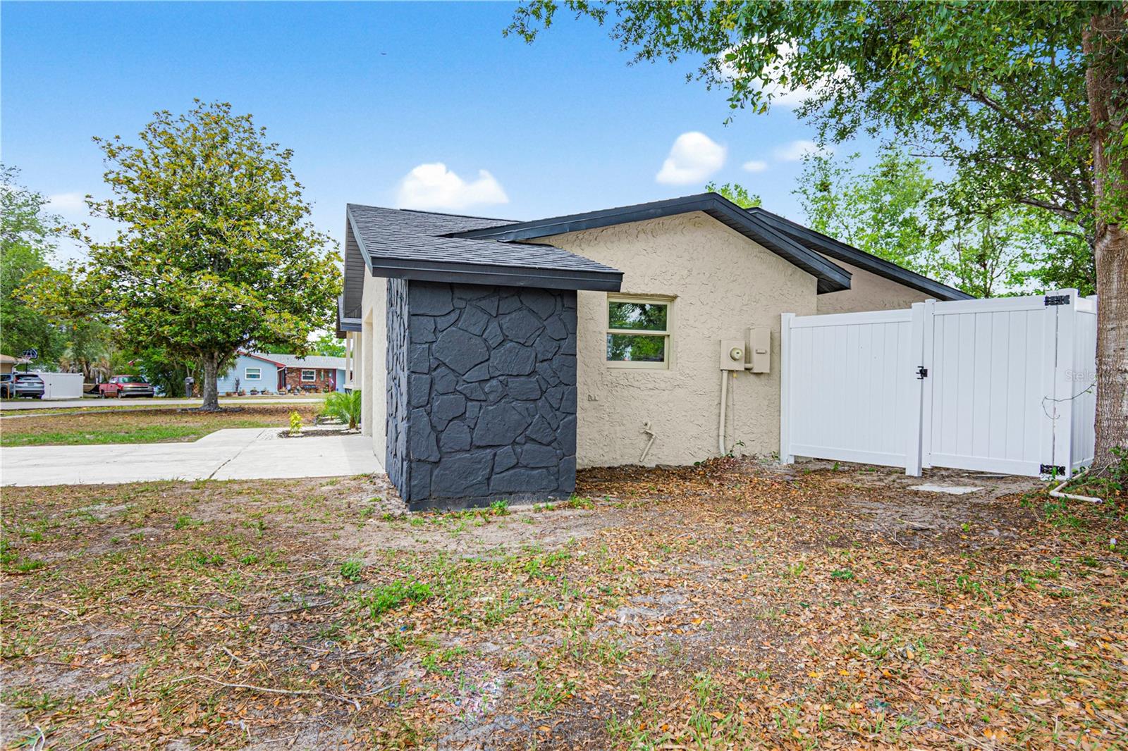 SPRING HILL - Residential