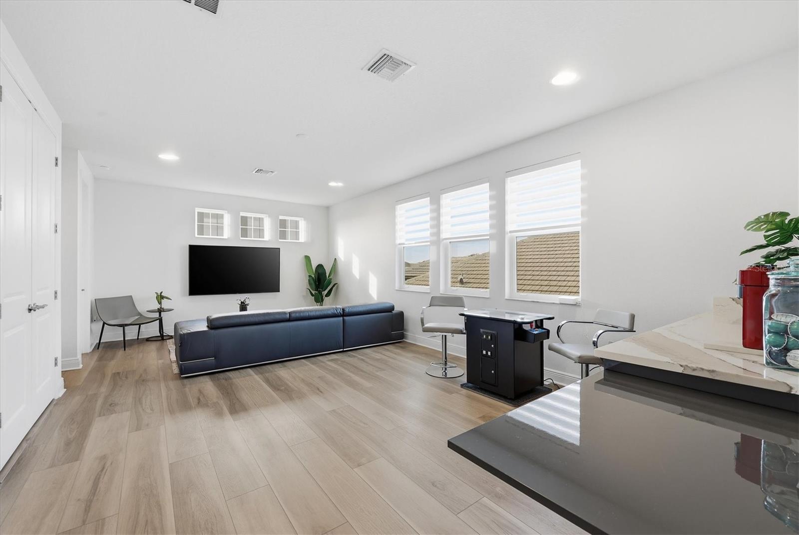 SWEETWATER AT LAKEWOOD RANCH PH I & II - Residential