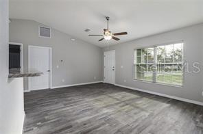 32 OLIVE CIRCLE LOOP